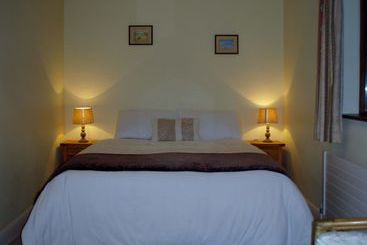 مبيت وإفطار Nonaim Lodge