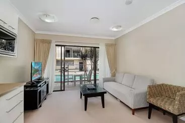 آپارتمانهای توریستها Eden By The Bay