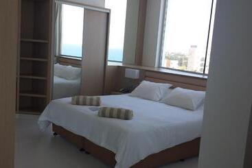 ホテル Vrissaki Beach