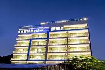 The Blue Hotel   Sha Plus