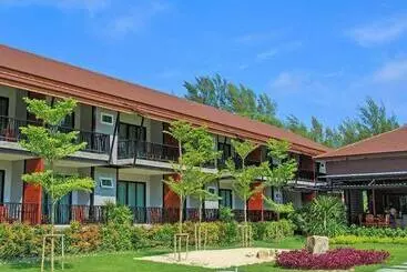 The Breeze Lipe Resort