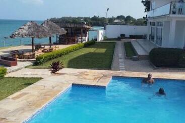 Calamari Beach Villas