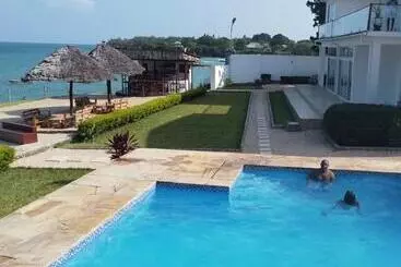 Calamari Beach Villas