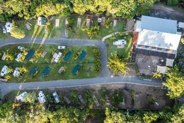 渡假胜地 Cape Hillsborough Nature Tourist Park