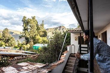 فندق Mama Green Eco Lodge & Permaculture Farm