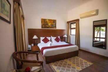 فندق Welcomheritage Tarangi Ramganga Resort