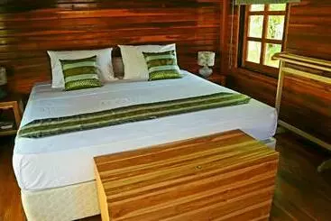 Bed and Breakfast Samui Blue Bird