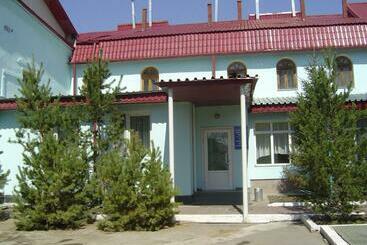 هتل Zhibek Zholy