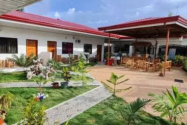 ペンション Babas Guesthouse