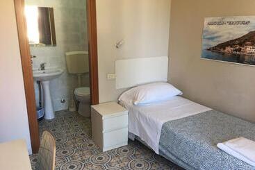 Bed and Breakfast Phenicusa