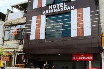 Szálloda Abhinanadan