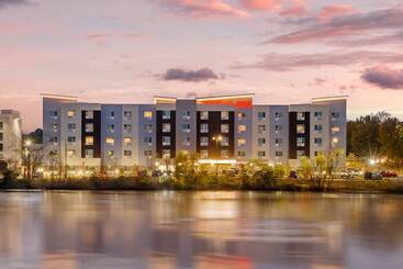 Отель Towneplace Suites By Marriott Richmond Colonial Heights