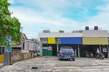 ホテル Spot On 92498 Fanni Homestay