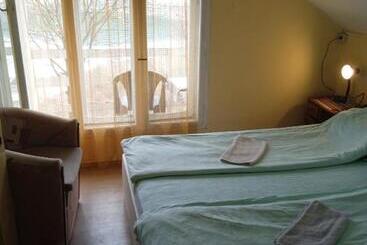 پانسیون Vikendica Vidikovac Na Zavojskom Jezeru