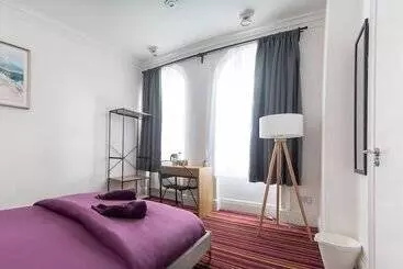 فندق صغير Safestay London Elephant & Castle