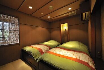 בית מלון כפרי Kyoto Uji Hanayashiki Ukifuneen