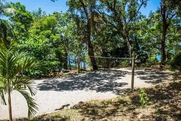 هتل The Resort At Marble Hill