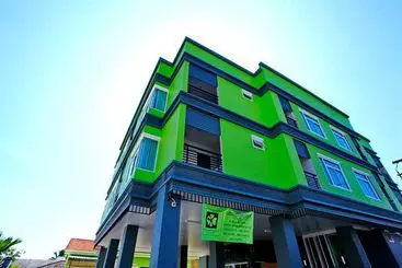 هتل Prasurt Place