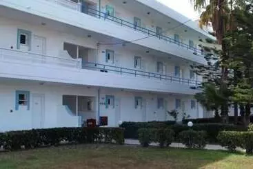 Aparthotel Lagonas Beach