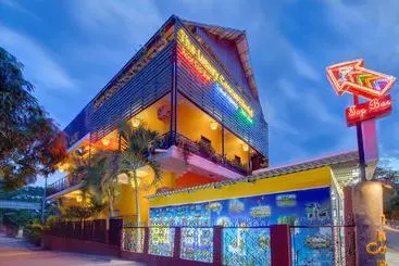 Warm Bed Hostel Siem Reap