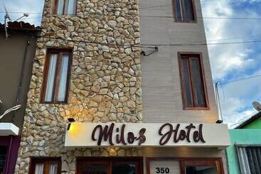 Milos Hotel Icarai