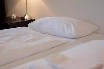 پانسیون Fisherman Guesthouse Flateyri