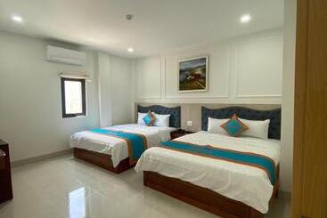 בית מלון כפרי Khách Sạn Biển Xanh