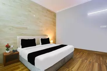 ホテル Super Collection O Bhiwadi Formerly Ridgewood Palace