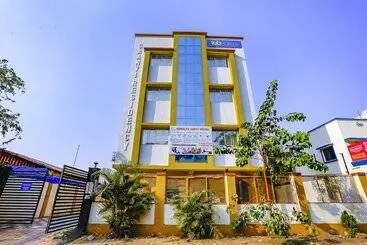 Fabhotel Himalay