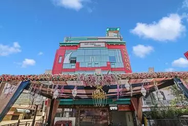 ホテル Oyo Flagship 81084 The Nandan Inn