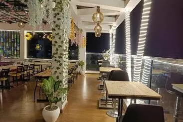 Hotel Imperial Crown