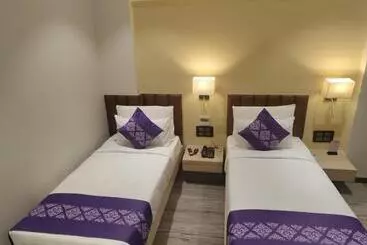 ホテル Purple Beds By Vits   Dwarkesh, Surat