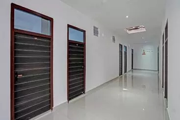 Hotel Spot On J S Residency