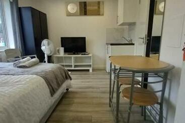 호스텔 Stylish Home From Home