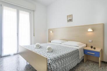 Bed and Breakfast Room And Breakfast Da Laura