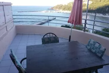 Harbour View   Oceanis Apartments