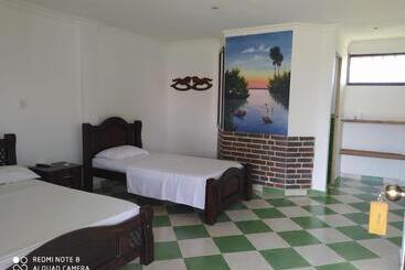 Hotel Campestre Los Chiguiros