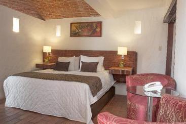 هتل Casa De Los Reyes Boutique