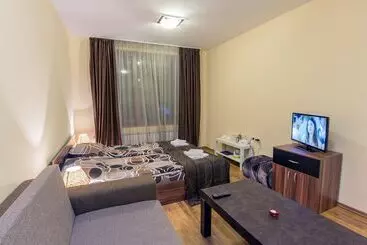 Hotel Forest Glade апартаменти и стаи за гости