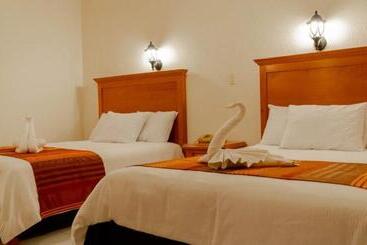 ホテル Los Lagos De Montebello