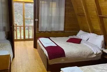 Bed and Breakfast Guesthouse Te Pjerini Selcë Cem