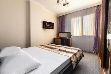 هتل آپارتمان Bikka&asell Suite