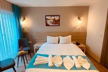 ベッドアンドブレックファースト Ottoman Luxury