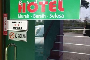 Otel Oyo 90742 Ihome