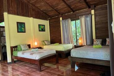 مبيت وإفطار Casita Lidia Bijagua