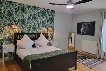 Majatalo Chambre D Hôtes Le Flacon De La Verrouille