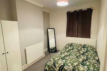 פנסיון Shou’s Guest House