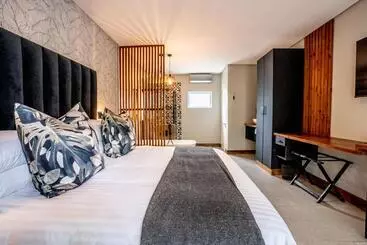 Beach Wood Boutique Hotel & Resort