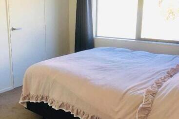 צימר Mangawhai Room And Studio