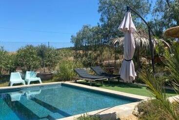 Bed & Breakfast Villa Entre Mer Et Montagne